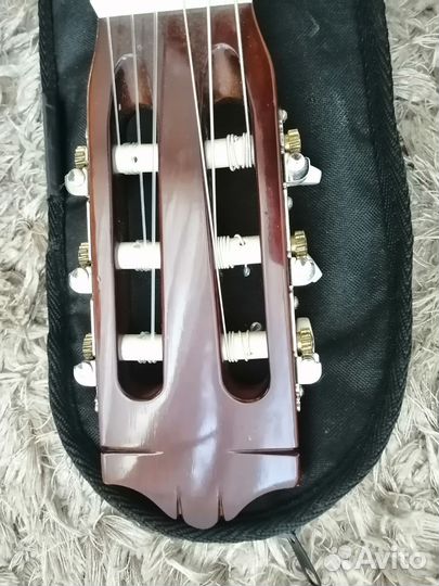 Акустическая гитара yamaha см 40