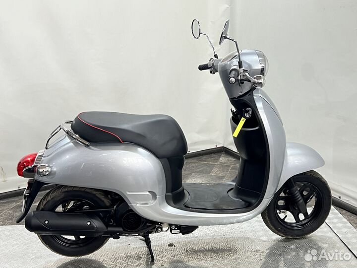 Скутер Honda Giorno