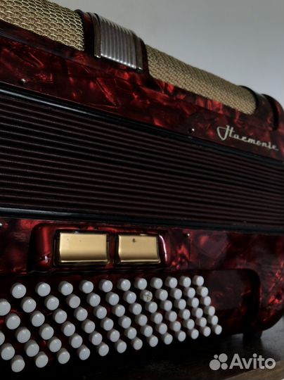 Немецкий аккордеон Weltmeister Harmonie