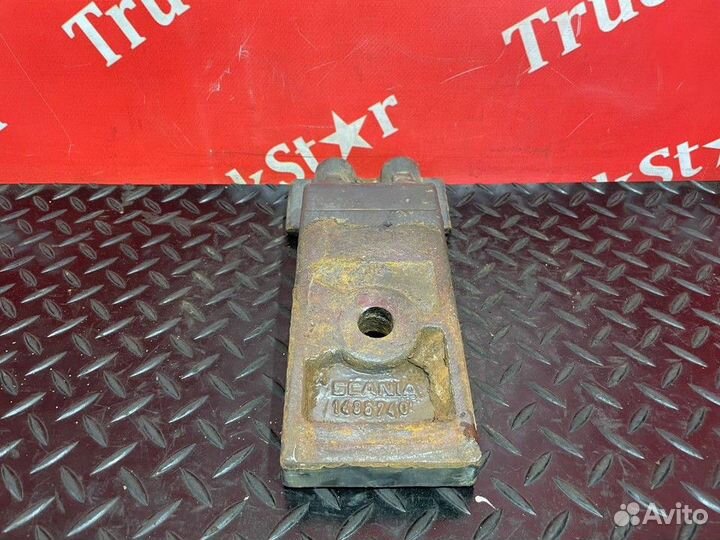 Кронштейн переднего стабилизатора