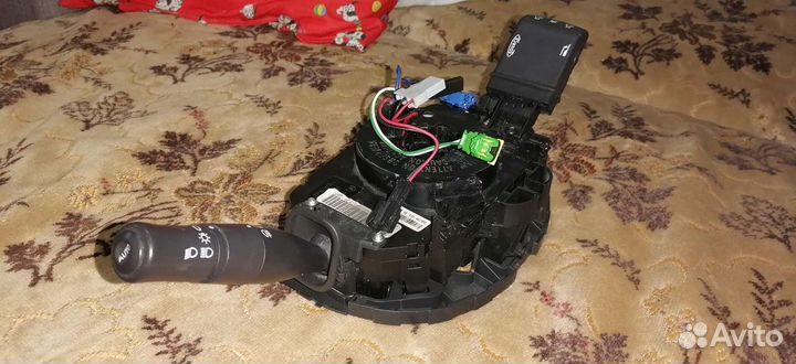 Подрулевой переключатель