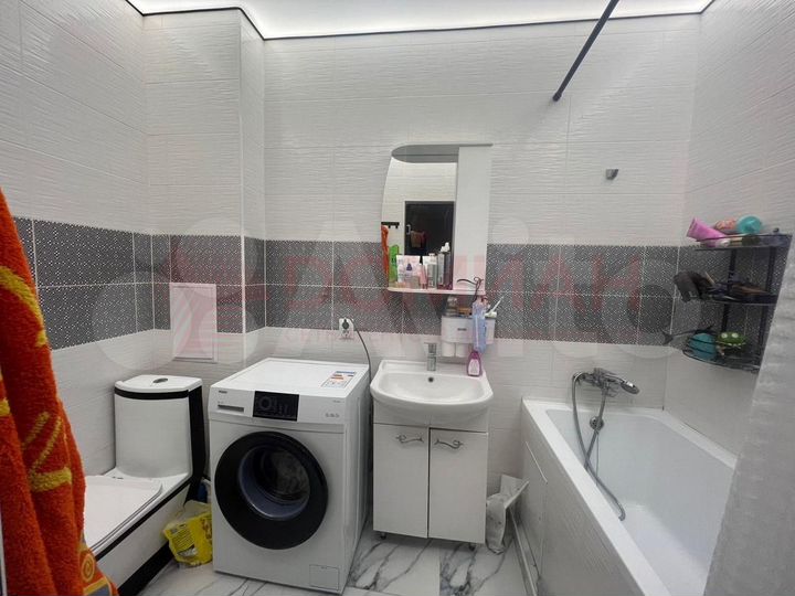 2-к. квартира, 54 м², 2/5 эт.