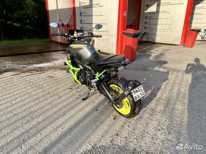 Yamaha MT-09 (FZ-09)