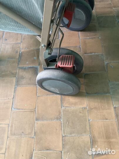 Коляска прогулочная трость mclaren techno xt