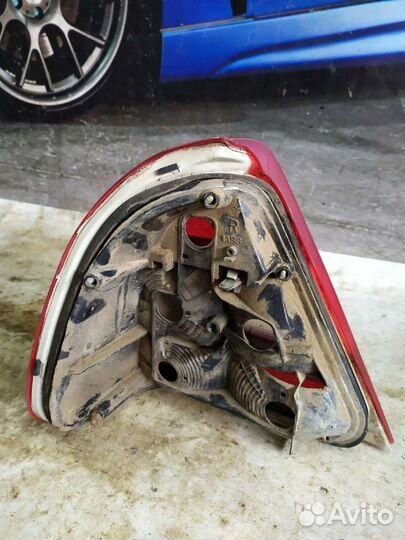 Фонари задние Mercedes W202