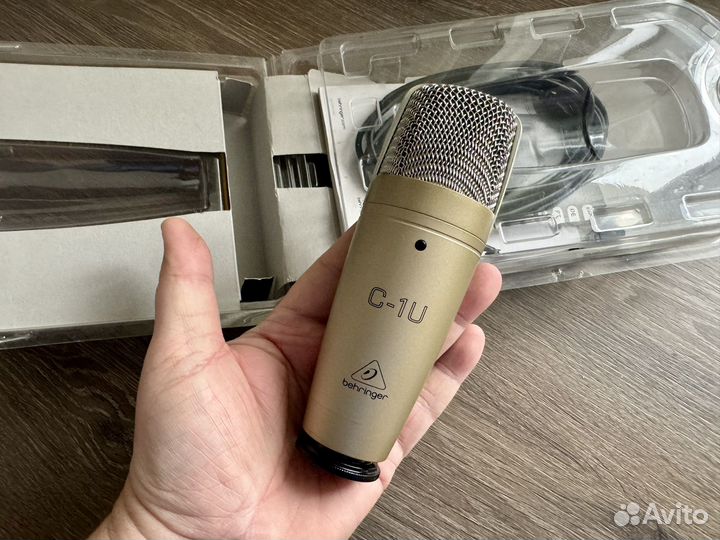 USB микрофон Behringer C-U1