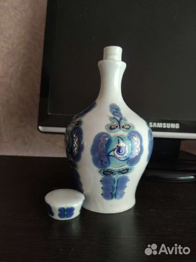 Фарфоровый графин СССР