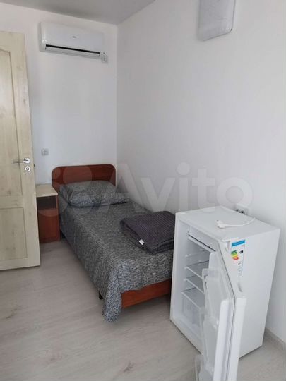 Комната 20 м² в 5-к., 1/1 эт.