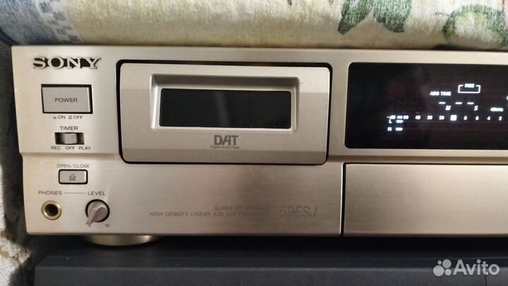 Dat дека Sony DTC-59ESJ