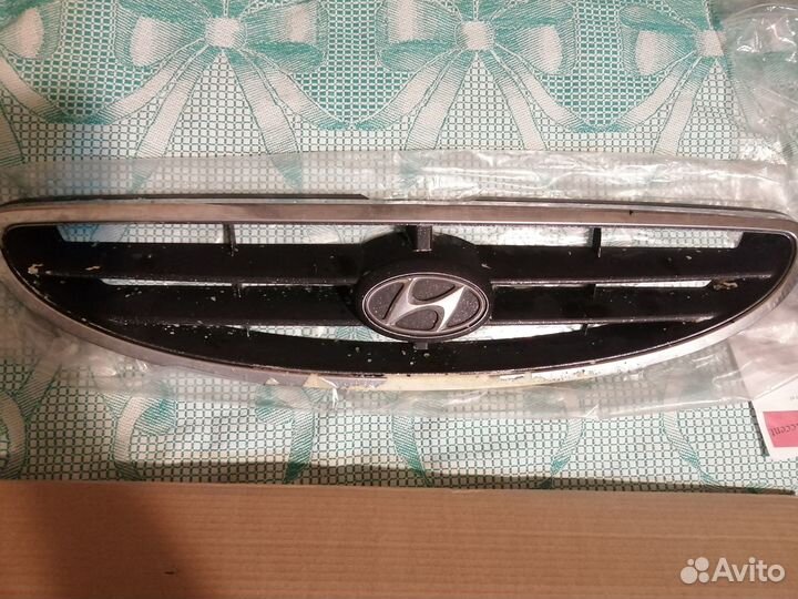 Решетка радиатора б у