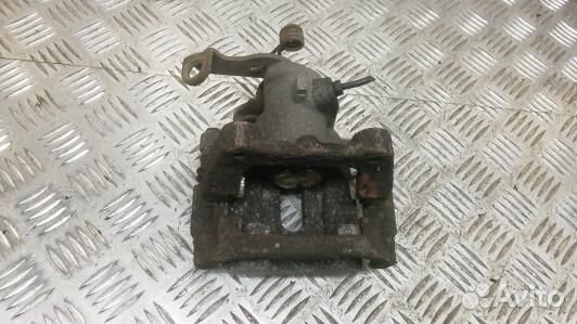 Суппорт тормозной задний левый peugeot 3008 (ZKR04