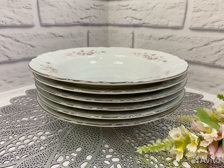 Набор тарелок 