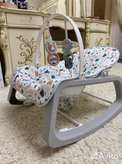 Шезлонг fisher price