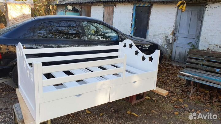 Детская кровать от 3 лет с бортиками