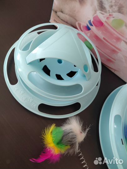 Пирамидка-трек для кошек с шариками