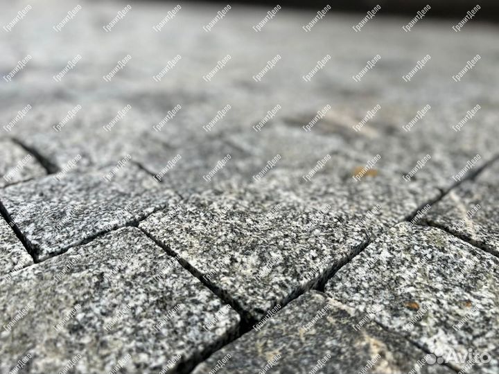 Брусчатка пилено-колотая (карандаш). От 100 м2