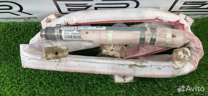 Шторка безопасности правая Porsche Macan 95B