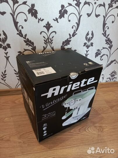 Кофеварка рожковая Ariete 1389 Vintage