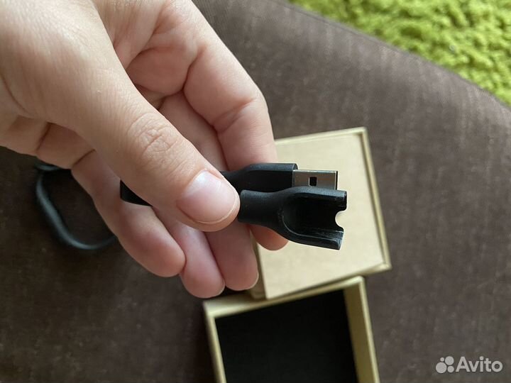 Продам браслет mi band 1 plus