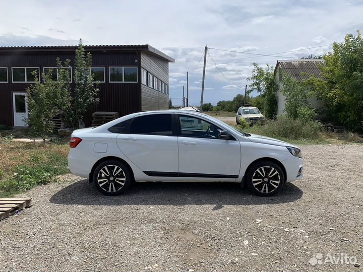 LADA Vesta 1.6 CVT, 2021, 100 000 км