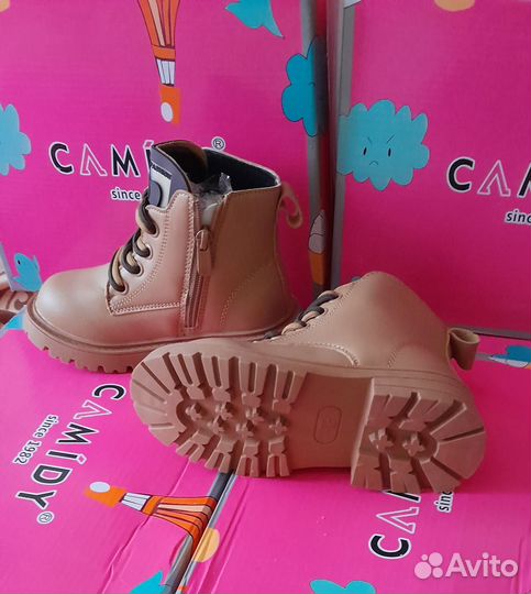 Ботинки новые демисезон на молнии,32