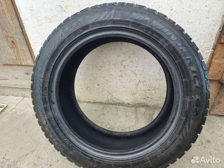 Dunlop SP Winter Ice 02 215/55 R17