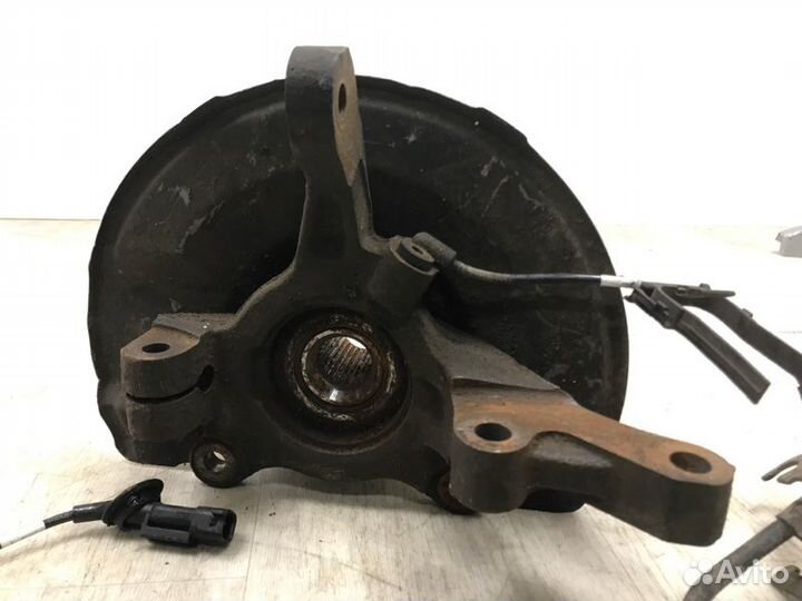 Кулак поворотный передний левый Mitsubishi Lancer