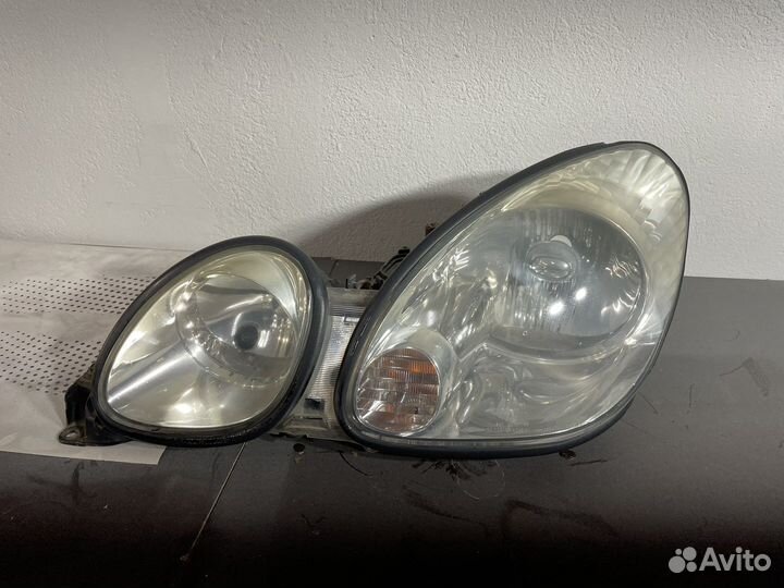 Фара левая Lexus gs300