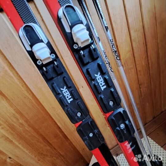 Лыжи, ботинки, палки