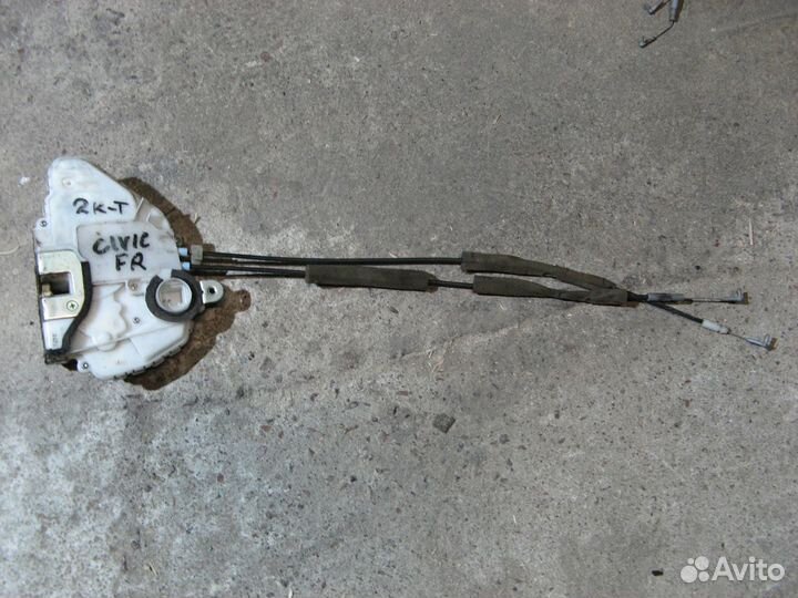 Замок двери передней правой Honda Civic 4D 06-12