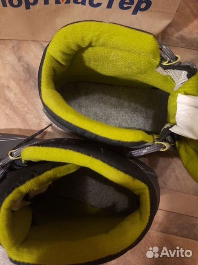 Лыжные ботинки 46-47 quechua крепление нн75