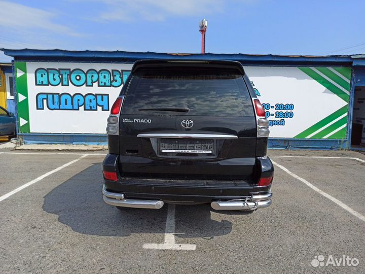 Накладка под торпедо правая Toyota Land Cruiser Pr