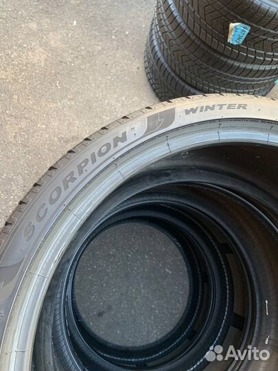 Pirelli Scorpion Winter 265/35 R22 и 285/35 R22 106V
