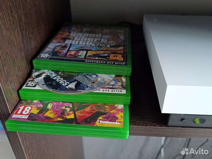 XBox One X 1 тб