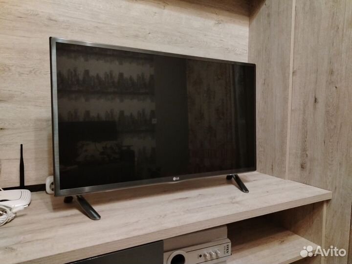 Телевизор LG SMART тв 32 дюйма