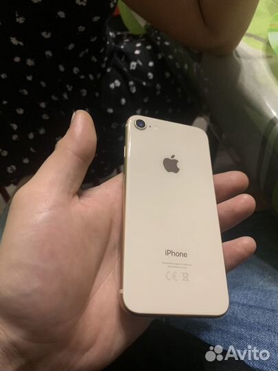 iPhone 8, 64 ГБ