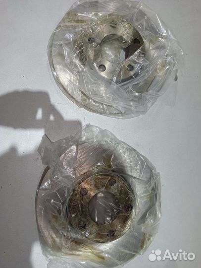 Диск тормозной передний Audi 100 C4