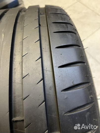 Michelin Pilot Sport 4 245/40 R19