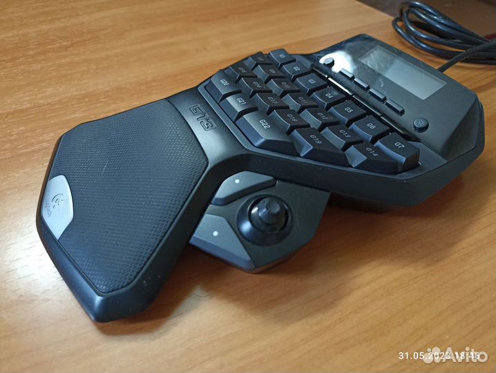 Клавиатура Logitech G13