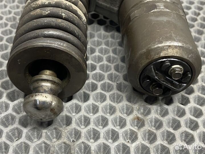 1943974 Форсунка топливная Scania 5-series