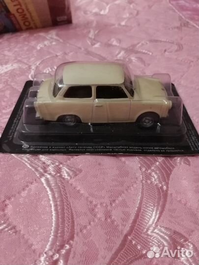 Модель автомобиля 1:43