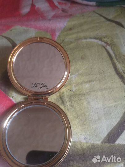 Зеркальце карманное La Geer. Италия