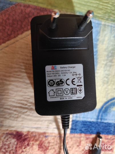 Блок питания GQ30-240100-AG (Philips FC8774 01)