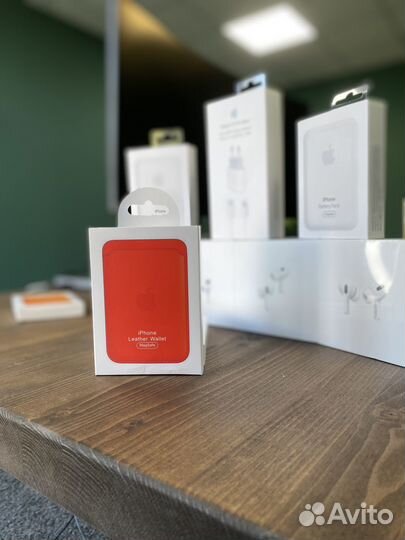 Apple weather wallet