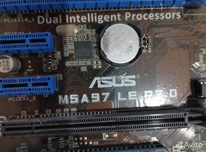 Материнская плата с процессором и оперативкой