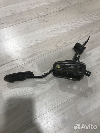 Педаль газа Geely MK