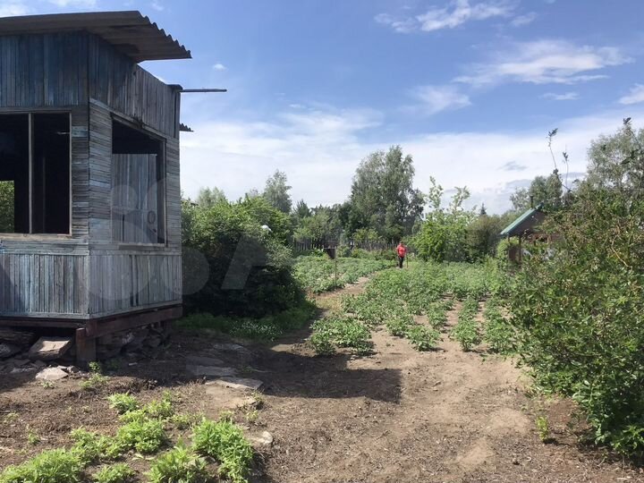 Дача 10 м² на участке 6 сот.