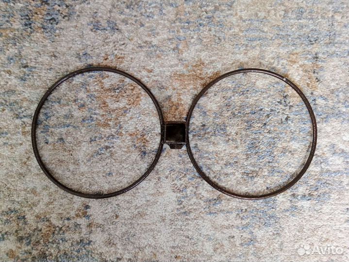 Подставка с мисками