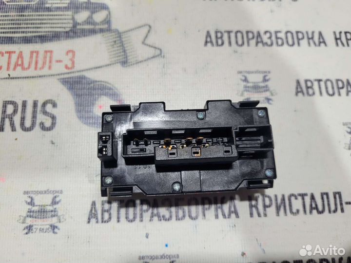 Блок кнопок (аварийка) mercedes w210 / 208 / 202