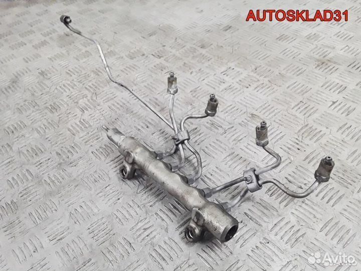 Рейка топливная Toyota Corolla Verso 2,2 TD 2adftv